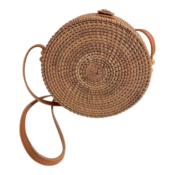 MadeTerra Star Rattan Straw Crossbody Bag | Boho Ata Handbag (Polka Dot Liner) - Picture 3 of 10